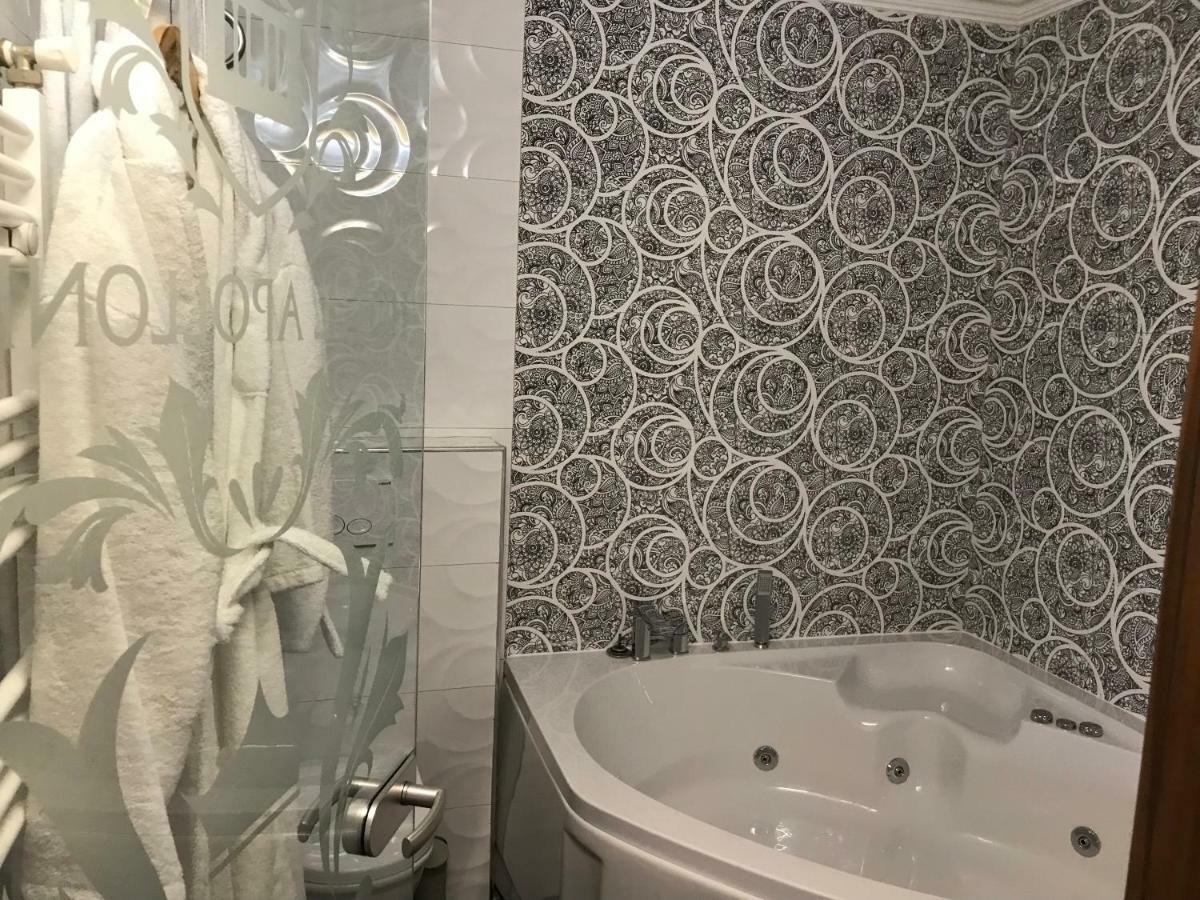 Hotel Apollonia Gjakova Esterno foto