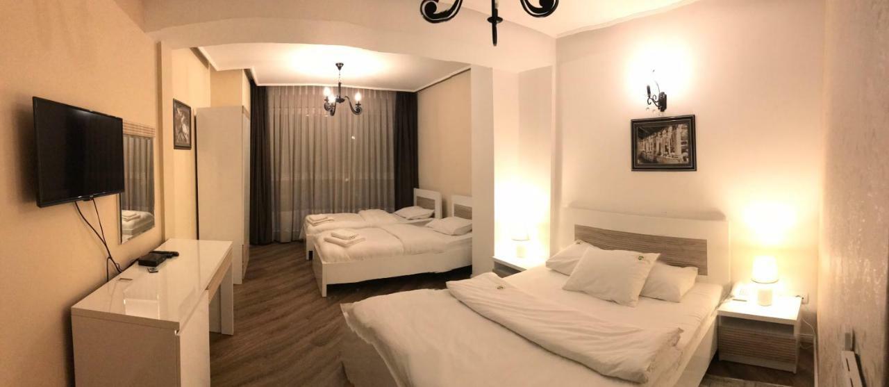 Hotel Apollonia Gjakova Esterno foto