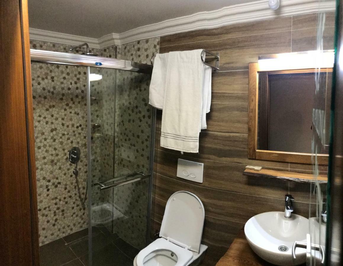 Hotel Apollonia Gjakova Esterno foto