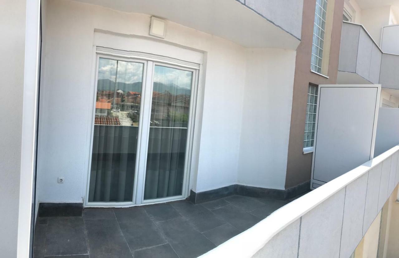 Hotel Apollonia Gjakova Esterno foto