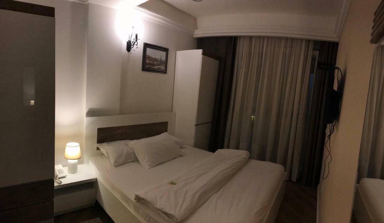 Hotel Apollonia Gjakova Esterno foto