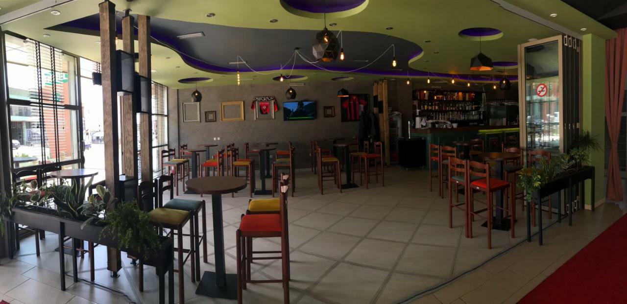 Hotel Apollonia Gjakova Esterno foto